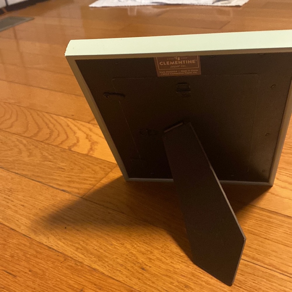 Picture frame - Picture 3 of 5